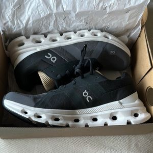 Men’s on cloud runner shoes